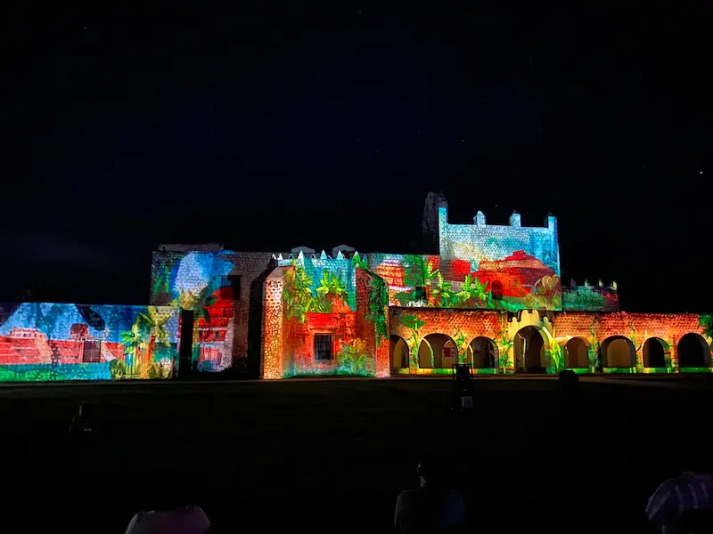 Videomapping en el exconvento San Bernardino de siena de sisal